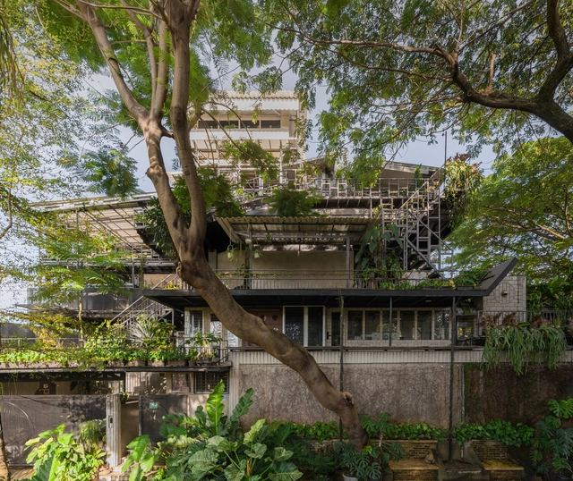 Kampoong Guha / Realrich Architecture Workshop - Offices