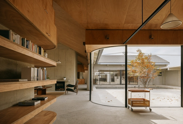 Raw Interiors: 35 Projects that Use Exposed Wood and Concrete - Featured Image