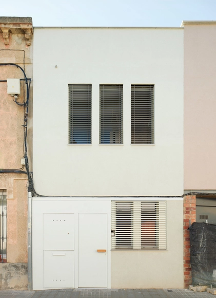 115ARI vivienda unifamiliar entre medianeras en Sabadell / Vallribera Noray Arquitectes - Fotografía interior, Casas