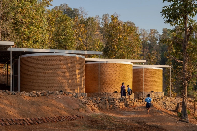 Hiwali School / pk_iNCEPTiON - Schools 