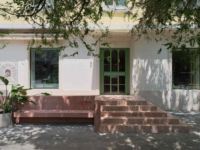 Six Coffee + Wine cafe / NAAW - Exterior Photography, Coffee Shop Interiors