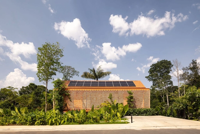 Casa Pupunha  / Laurent Troost Architectures + Hana Eto Gall Paisagismo - Fotografía exterior, Casas