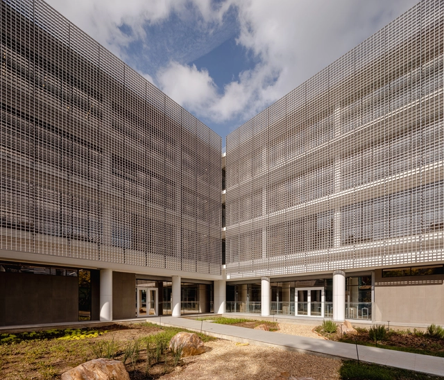 Edifício Unimed Federação / AT Arquitetura - Edifícios De Escritórios