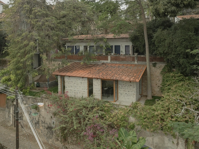 Taller de Costura / Atelier 77 + Matéria Base - Fotografía exterior, Arquitectura De Uso Mixto