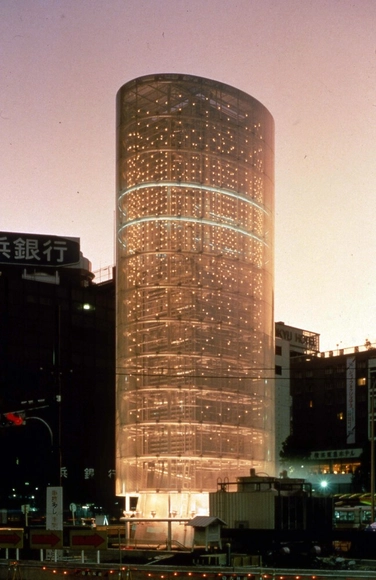 Clásicos de Arquitectura: Torre de los Vientos / Toyo Ito - Fotografía interior, Retail