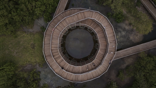 Ecoparque Zona Úmida de Mallorquín / DEB + El Equipo Mazzanti - Fotografia de Exterior, Parque