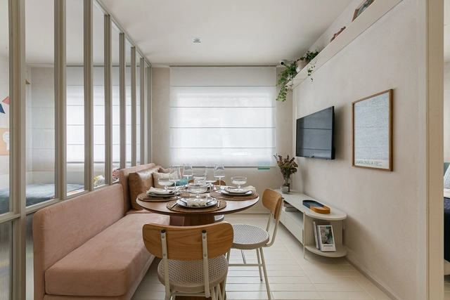 Apartamento Nébias / Pro.a Arquitetos - Fotografia de Interiores, Renovação, Mesa, Iluminação, Cadeira