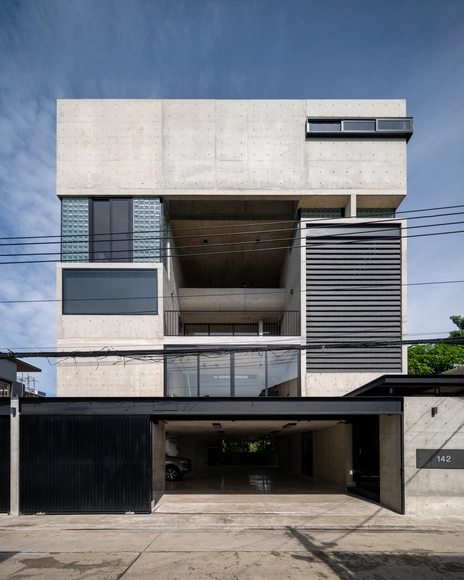 P Home / Studio Krubka - Exterior Photography, Mixed Use Architecture, Balcony