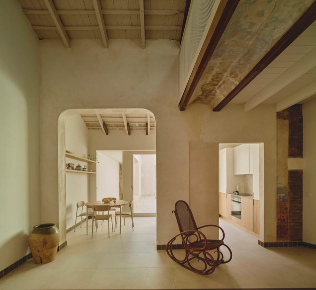 Casa Estels / ENDALT Arquitectes - Fotografía interior, Restauraciones, Fijación Vigas, Sillas