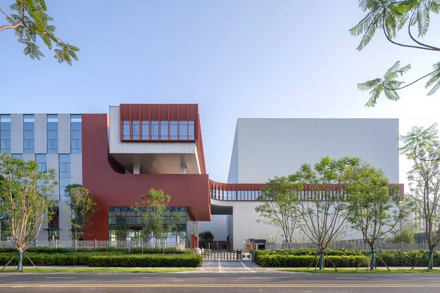 成都天府兴隆湖实验室二期 / 中锐华东荣朝晖工作室+心象建筑 - 工业建筑