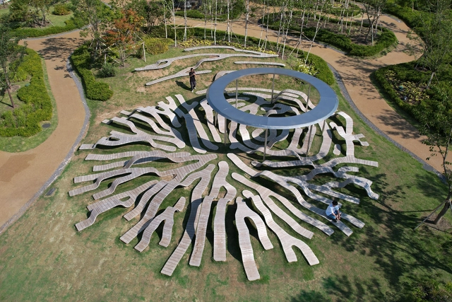 反应场 / Yong Ju Lee Architecture - 建筑图, 公共建筑, 花园