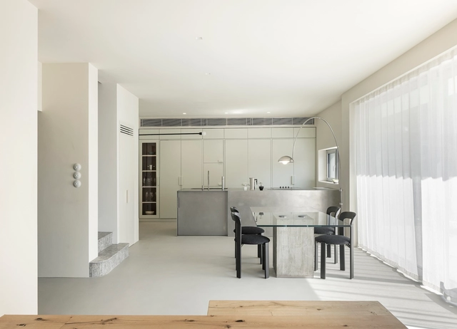 Atelier Jeumeu / COV Studio - Interior Photography, Residential Architecture, Kitchen, Door, Lighting, Chair, Table
