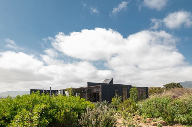 Casa El Tome / COLECTIVO - Casas