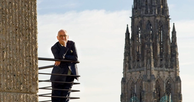 Robert A.M. Stern, Influential American Architect and Educator, Passes Away at 86 - Featured Image