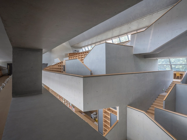 Library of the High School Affiliated to Nanjing Normal University, Xiaozhuang Campus / Atelier FCJZ - High School